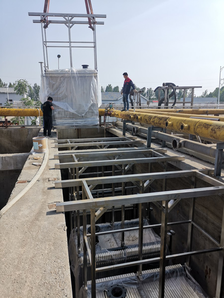 溶气气浮机怎样装置？？？？？适用哪些领域？？？？？特点是什么？？？？？