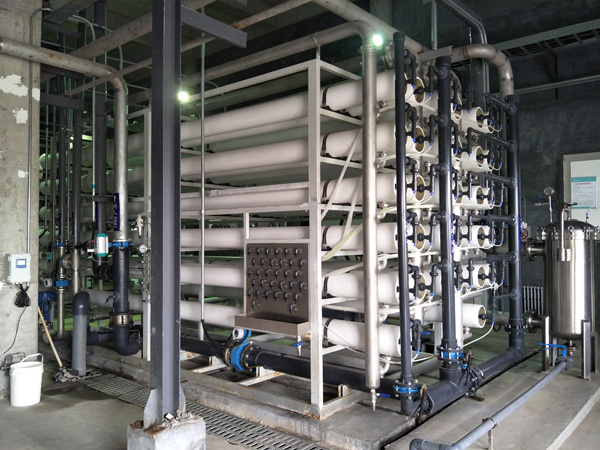 垃圾燃烧厂渗滤液特点是什么？？？？？？？怎样爆发的？？？？？？？